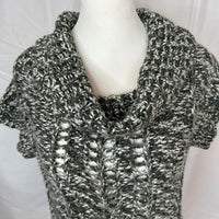 Mudd Clothing Women's Grey White Blouse