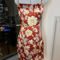 Women's burgundy cream Dresses